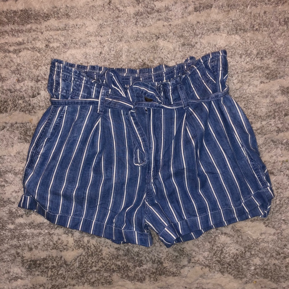 AEO MOM SHORTS